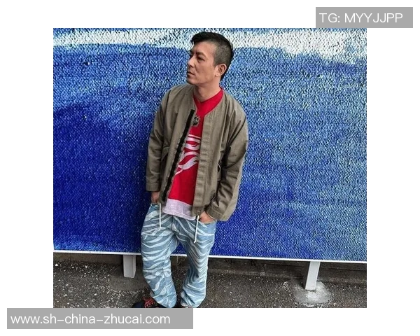 陈冠希与足球明星的偶遇背后隐藏了哪些不为人知的故事与趣闻